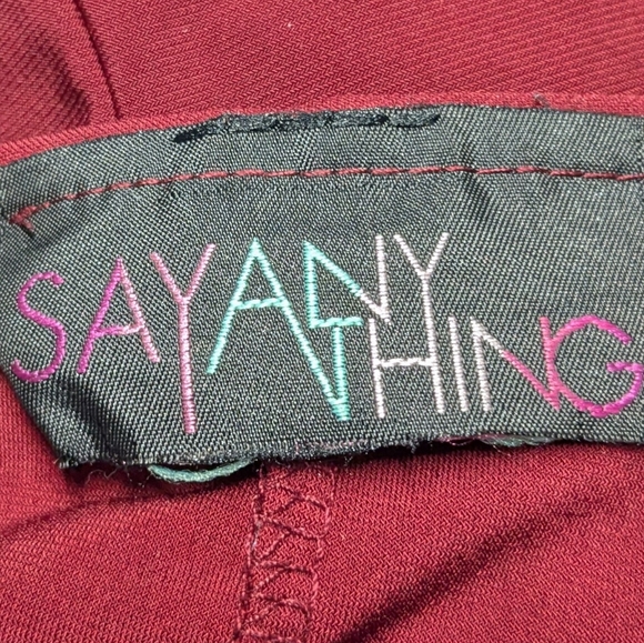 Women's Say Anything Short Sleeve Blouse - Picture 3 of 4